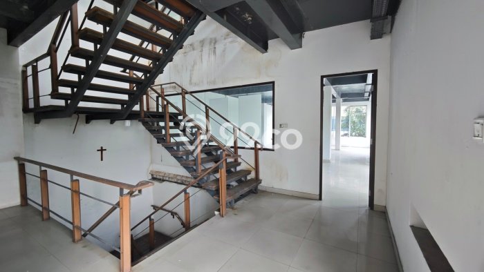 Unit Ruko Dijual di Kelapa Gading Jakarta Utara Luas Tanah 195m2, Luas Bangunan 900m2 Unit Ruko Dijual di Kelapa Gading Jakarta Utara Luas Tanah 195m2, Luas Bangunan 900m2