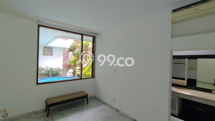 Dijual Rumah Luas Elegan Dengan View Cantik di Pondok Indah, Jakarta Selatan Dijual Rumah Luas Elegan Dengan View Cantik di Pondok Indah, Jakarta Selatan