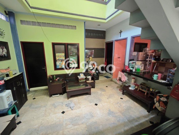 Hunian Mewah LB 400m2 Siap Pakai Desain Elegan di Grogol, Jakarta Barat Hunian Mewah LB 400m2 Siap Pakai Desain Elegan di Grogol, Jakarta Barat