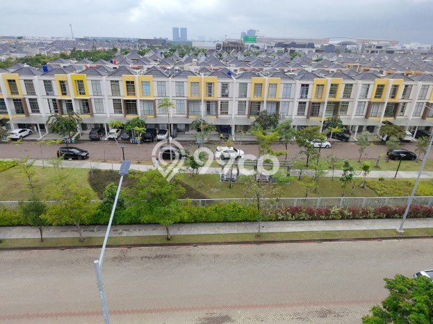 For Sale Hunian Rumah Terawat 3 Kamar di Pantai Indah Kapuk, Jakarta Utara For Sale Hunian Rumah Terawat 3 Kamar di Pantai Indah Kapuk, Jakarta Utara