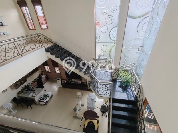 For Sale Rumah Elit Exclusive di Colomadu, Karanganyar For Sale Rumah Elit Exclusive di Colomadu, Karanganyar