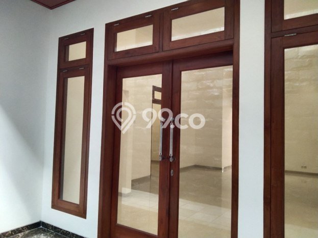 Hot Offer Hunian Mewah Ideal dan Luas di Banjarsari, Surakarta Hot Offer Hunian Mewah Ideal dan Luas di Banjarsari, Surakarta