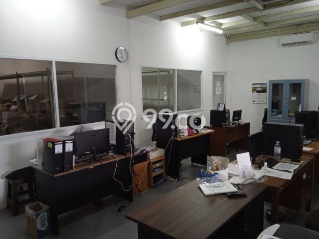 Kantor Dijual di Laweyan Solo dengan LB 4192m2 Kantor Dijual di Laweyan Solo dengan LB 4192m2