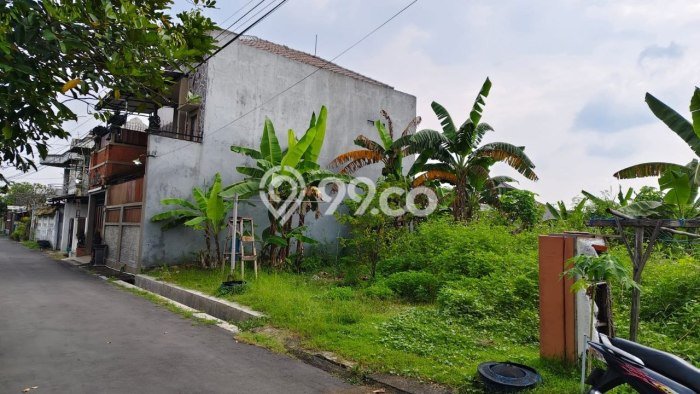 Lahan untuk Dijual di Colomadu Karanganyar Luas 102m2 Lahan untuk Dijual di Colomadu Karanganyar Luas 102m2
