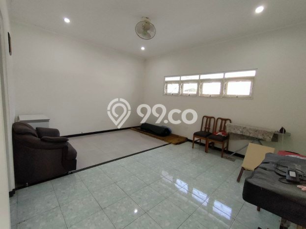HARGA SPESIAL! Rumah Modern area Banjarsari, Surakarta, LT 158m² LB 172m² BISA KPR! HARGA SPESIAL! Rumah Modern area Banjarsari, Surakarta, LT 158m² LB 172m² BISA KPR!