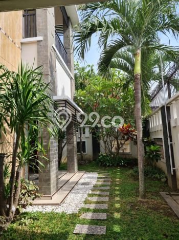 Siap Huni Rumah Mewah 5 Kamar di Colomadu Dekat ke Mana Saja Siap Huni Rumah Mewah 5 Kamar di Colomadu Dekat ke Mana Saja