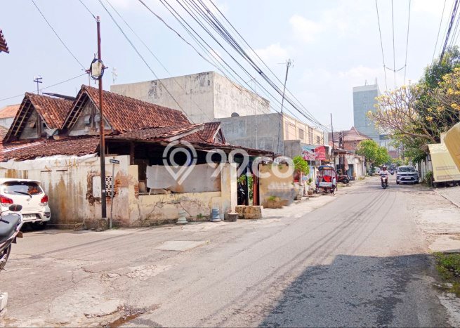 Lahan Dijual Lokasi Laweyan, Surakarta dengan Luas Tanah 300m2 dan Status SHM Lahan Dijual Lokasi Laweyan, Surakarta dengan Luas Tanah 300m2 dan Status SHM
