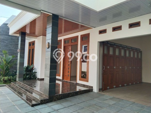 Hot Offer Hunian Mewah Ideal dan Luas di Banjarsari, Surakarta Hot Offer Hunian Mewah Ideal dan Luas di Banjarsari, Surakarta