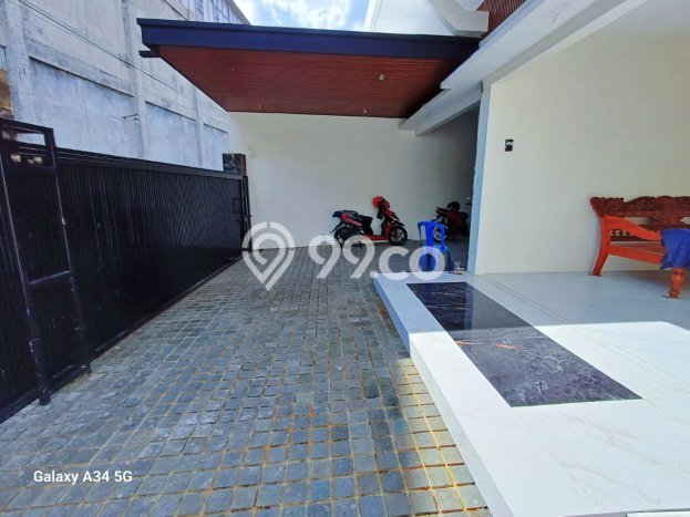 Rumah Eksklusif Dijual LT 331m2 di Banjarsari, Solo Rumah Eksklusif Dijual LT 331m2 di Banjarsari, Solo