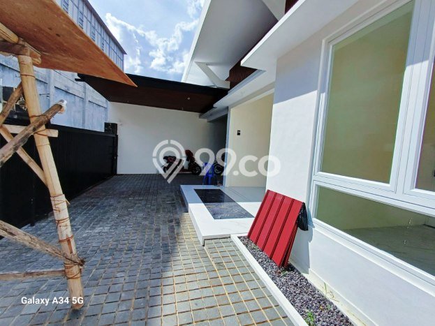 Rumah Eksklusif Dijual LT 331m2 di Banjarsari, Solo Rumah Eksklusif Dijual LT 331m2 di Banjarsari, Solo