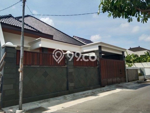 Hot Offer Hunian Mewah Ideal dan Luas di Banjarsari, Surakarta Hot Offer Hunian Mewah Ideal dan Luas di Banjarsari, Surakarta
