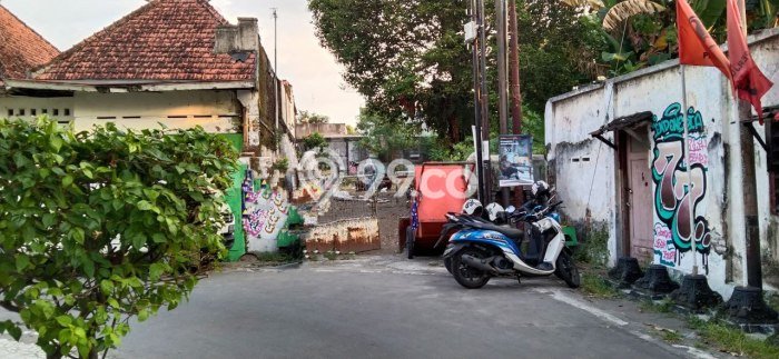 Tanah untuk Dijual di Laweyan Surakarta Luas 607m2 Tanah untuk Dijual di Laweyan Surakarta Luas 607m2