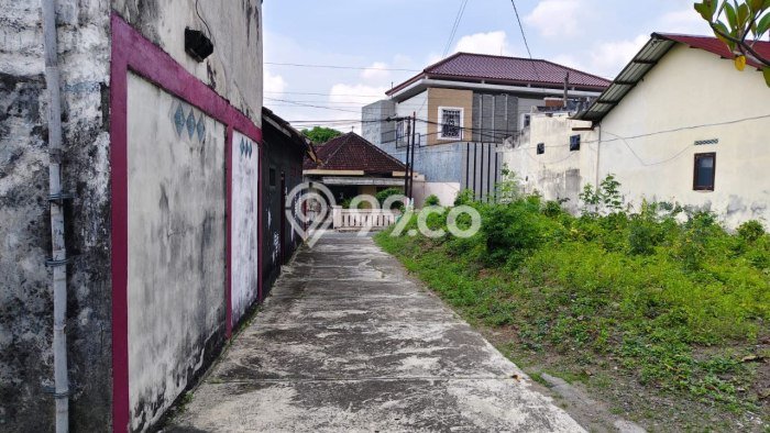 Dijual Cepat Rumah Bagus Siap Huni LB 200m2 di Nusukan, Solo Dijual Cepat Rumah Bagus Siap Huni LB 200m2 di Nusukan, Solo