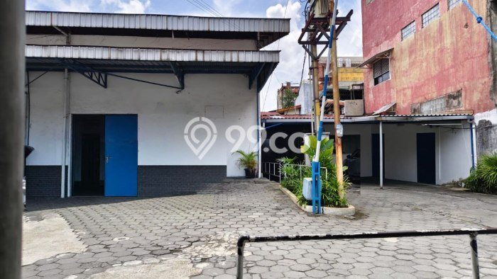 Kantor Dijual di Laweyan Solo dengan LB 4192m2 Kantor Dijual di Laweyan Solo dengan LB 4192m2