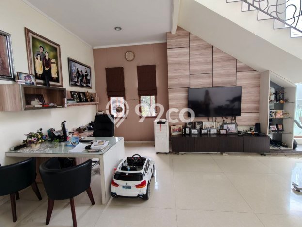 For Sale Rumah Elit Exclusive di Colomadu, Karanganyar For Sale Rumah Elit Exclusive di Colomadu, Karanganyar
