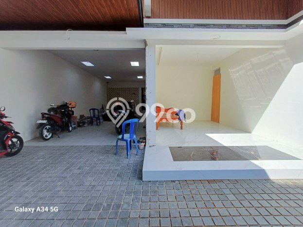 Rumah Eksklusif Dijual LT 331m2 di Banjarsari, Solo Rumah Eksklusif Dijual LT 331m2 di Banjarsari, Solo