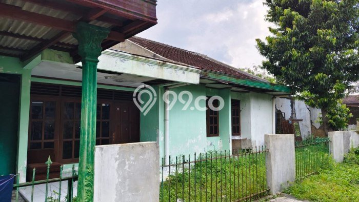Dijual Cepat Rumah Bagus Siap Huni LB 200m2 di Nusukan, Solo Dijual Cepat Rumah Bagus Siap Huni LB 200m2 di Nusukan, Solo