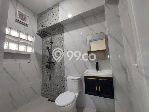 Rumah Strategis Modern Lb 200m2 di Colomadu, Karanganyar Rumah Strategis Modern Lb 200m2 di Colomadu, Karanganyar