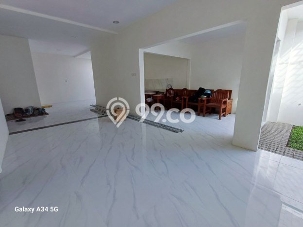 Rumah Eksklusif Dijual LT 331m2 di Banjarsari, Solo Rumah Eksklusif Dijual LT 331m2 di Banjarsari, Solo