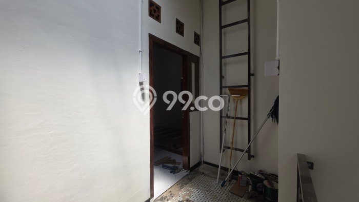 Untuk Dijual Kost di Jebres, Solo, 12 KT, 12 KM, Luas 210m2 Untuk Dijual Kost di Jebres, Solo, 12 KT, 12 KM, Luas 210m2
