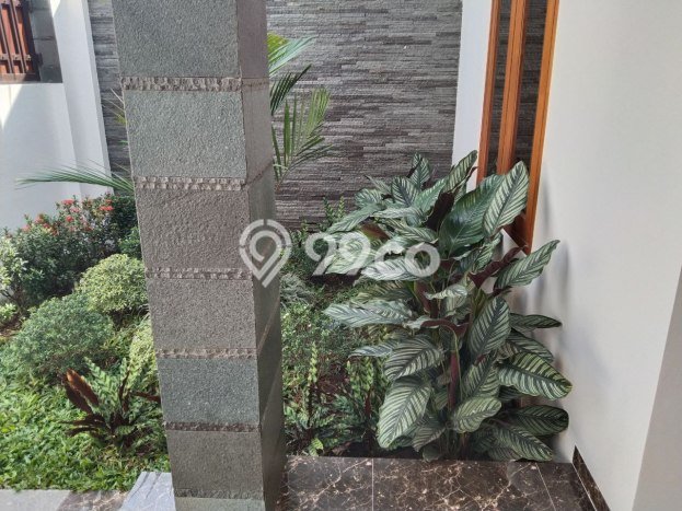 Hot Offer Hunian Mewah Ideal dan Luas di Banjarsari, Surakarta Hot Offer Hunian Mewah Ideal dan Luas di Banjarsari, Surakarta