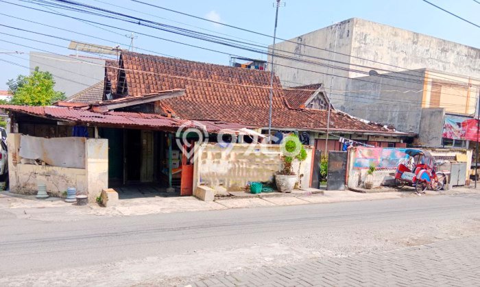 Lahan Dijual Lokasi Laweyan, Surakarta dengan Luas Tanah 300m2 dan Status SHM Lahan Dijual Lokasi Laweyan, Surakarta dengan Luas Tanah 300m2 dan Status SHM