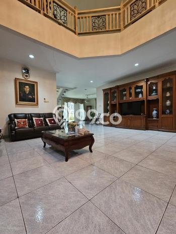 Hunian Mewah LB 600m2 Siap Huni Desain Elegan di Blok M, Jakarta Selatan Hunian Mewah LB 600m2 Siap Huni Desain Elegan di Blok M, Jakarta Selatan