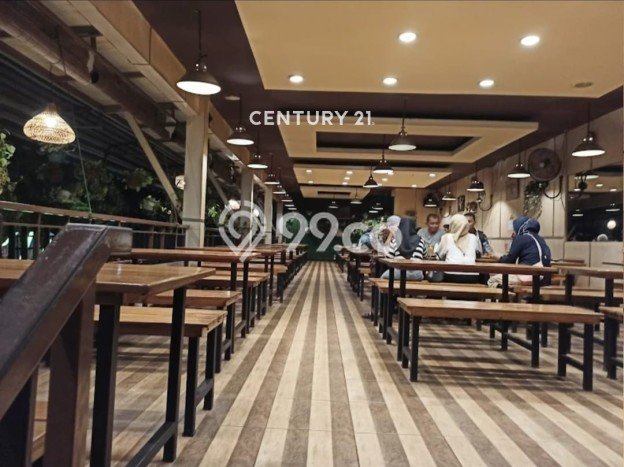 Komersial Disewa di Jakarta Timur dengan LB 600m2 Area Komersial Ramai Komersial Disewa di Jakarta Timur dengan LB 600m2 Area Komersial Ramai