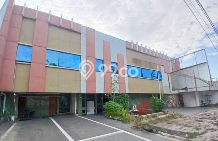 Rumah Elit LB 3200m2 Siap Pakai Desain Elegan di Ancol, Jakarta Utara Rumah Elit LB 3200m2 Siap Pakai Desain Elegan di Ancol, Jakarta Utara