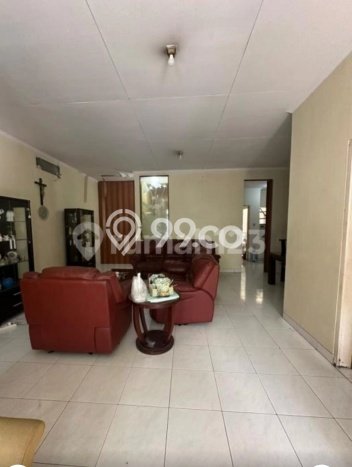 For Sale! Luxury House LT 136m2 Desain Modern di Permata Buana For Sale! Luxury House LT 136m2 Desain Modern di Permata Buana