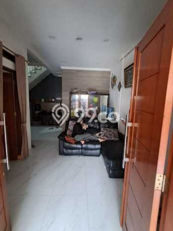 For Sale Rumah 4 Kamar Lokasi Strategis Nyaman dan Strategis di Cilodong For Sale Rumah 4 Kamar Lokasi Strategis Nyaman dan Strategis di Cilodong