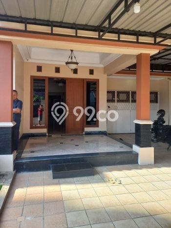 Dijual Cepat Rumah Favorit Siap Huni LB 187m2 di Ciputat, Tangerang Selatan Dijual Cepat Rumah Favorit Siap Huni LB 187m2 di Ciputat, Tangerang Selatan