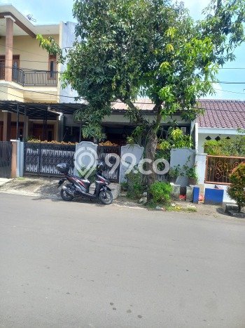 Rumah Modern Cantik 3 KT Bisa Langsung Pindah di Ciputat Rumah Modern Cantik 3 KT Bisa Langsung Pindah di Ciputat