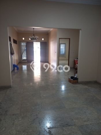 Dijual Cepat Rumah Favorit Siap Huni LB 187m2 di Ciputat, Tangerang Selatan Dijual Cepat Rumah Favorit Siap Huni LB 187m2 di Ciputat, Tangerang Selatan
