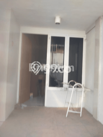 Jual Rumah Bagus Siap Huni LB 108m2 di Tambaksari, Surabaya Jual Rumah Bagus Siap Huni LB 108m2 di Tambaksari, Surabaya