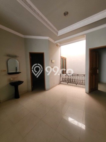 For Sale! Luxury House LT 144m2 Desain Modern di Permata Buana For Sale! Luxury House LT 144m2 Desain Modern di Permata Buana