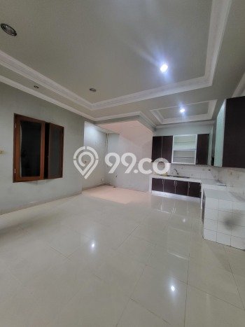 Disewakan! Rumah 4 Kamar Tidur &
2 Kamar Mandi di Permata Buana, Jakarta Barat Disewakan! Rumah 4 Kamar Tidur &
2 Kamar Mandi di Permata Buana, Jakarta Barat