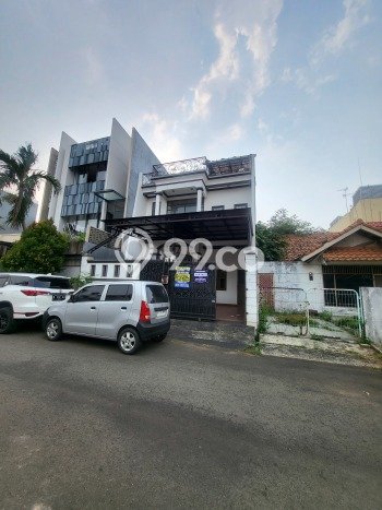 Disewakan! Rumah 4 Kamar Tidur &
2 Kamar Mandi di Permata Buana, Jakarta Barat Disewakan! Rumah 4 Kamar Tidur &
2 Kamar Mandi di Permata Buana, Jakarta Barat