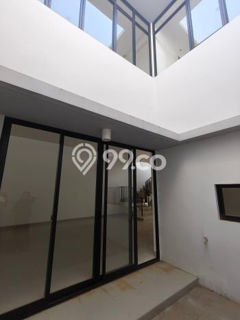 Rumah Elit Modern Tanpa Renovasi di Pantai Indah Kapuk 2 Jakarta Utara Rumah Elit Modern Tanpa Renovasi di Pantai Indah Kapuk 2 Jakarta Utara
