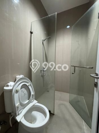 Ready to Use! Luxury House LT 360m2 Desain Elegan di Muara Karang Ready to Use! Luxury House LT 360m2 Desain Elegan di Muara Karang