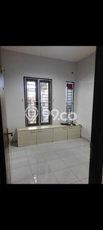 Rumah di Kelapa Gading, Akses ke Sekolah, LT 90m2m² Rumah di Kelapa Gading, Akses ke Sekolah, LT 90m2m²