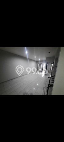Rumah di Kelapa Gading, Akses ke Sekolah, LT 90m2m² Rumah di Kelapa Gading, Akses ke Sekolah, LT 90m2m²