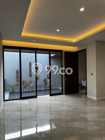 Hunian Mewah LB 335m2 Siap Huni Desain Elegan di Citraland, Surabaya Hunian Mewah LB 335m2 Siap Huni Desain Elegan di Citraland, Surabaya