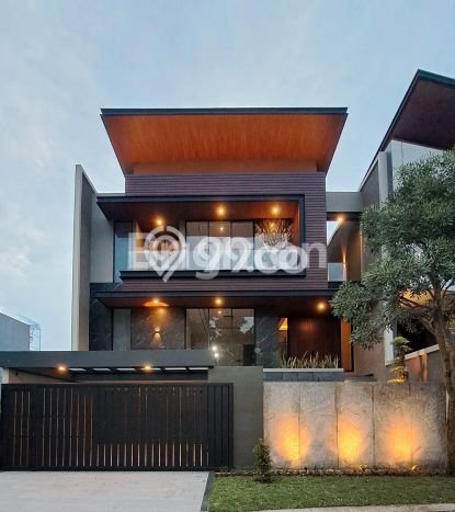 Jual Rumah Mewah Elegan Dengan View Cantik di Citraland, Surabaya Jual Rumah Mewah Elegan Dengan View Cantik di Citraland, Surabaya