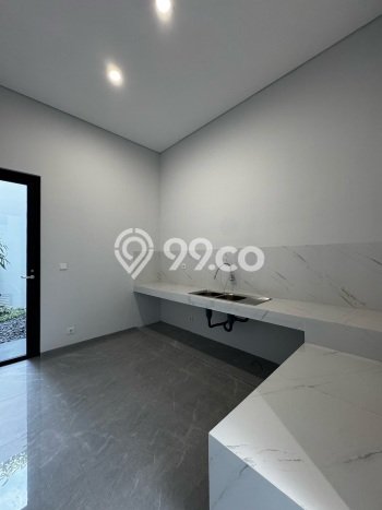 Ready to Use! Luxury House LT 300m2 Desain Modern di Citraland Ready to Use! Luxury House LT 300m2 Desain Modern di Citraland