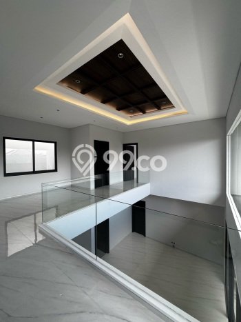 Ready to Use! Luxury House LT 300m2 Desain Modern di Citraland Ready to Use! Luxury House LT 300m2 Desain Modern di Citraland