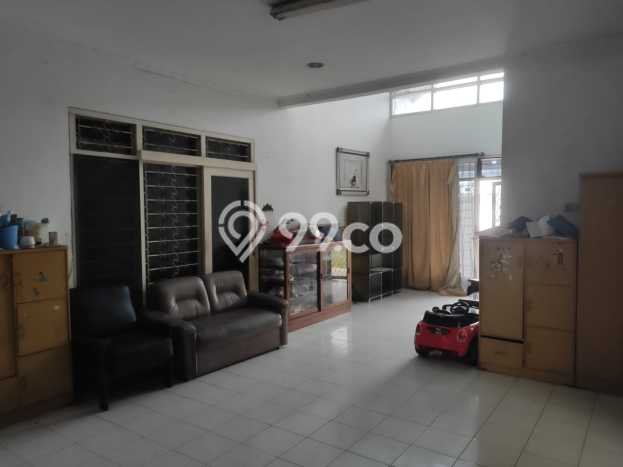 Rumah Elit Modern Tanpa Renovasi di Kertajaya Surabaya Rumah Elit Modern Tanpa Renovasi di Kertajaya Surabaya