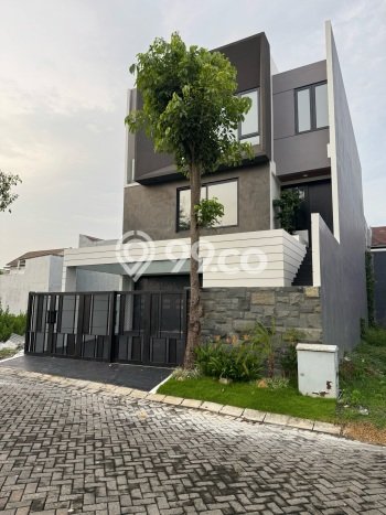 Rumah Elit LB 380m2 Siap Huni Desain Elegan di Citraland, Surabaya Rumah Elit LB 380m2 Siap Huni Desain Elegan di Citraland, Surabaya