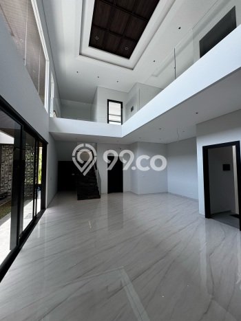 Ready to Use! Luxury House LT 300m2 Desain Modern di Citraland Ready to Use! Luxury House LT 300m2 Desain Modern di Citraland