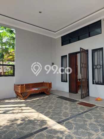 For Sale Rumah 6 Kamar Lokasi Ideal Bagus dan Strategis di Serpong For Sale Rumah 6 Kamar Lokasi Ideal Bagus dan Strategis di Serpong